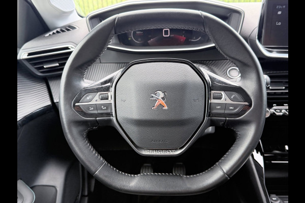 Peugeot 208 1.2 PureTech Blue Lease Allure | Camera | PDC | Carplay |