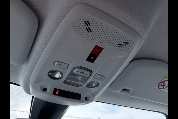 Peugeot 208 1.2 PureTech Blue Lease Allure | Camera | PDC | Carplay |