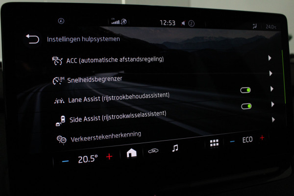 Škoda ENYAQ iV 80 Loft Edition > SOH 94%/Pano.schuifdak/Trekhaak/Memory stoel....