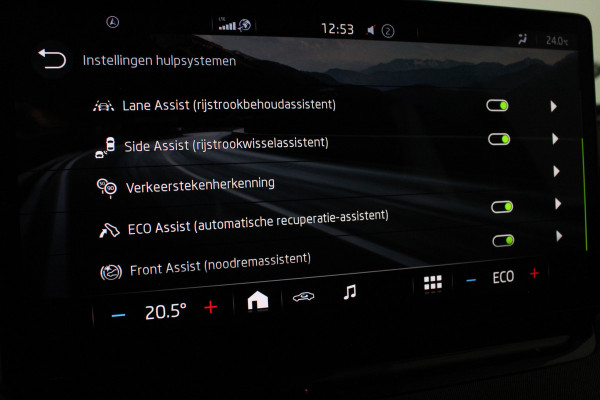 Škoda ENYAQ iV 80 Loft Edition > SOH 94%/Pano.schuifdak/Trekhaak/Memory stoel....