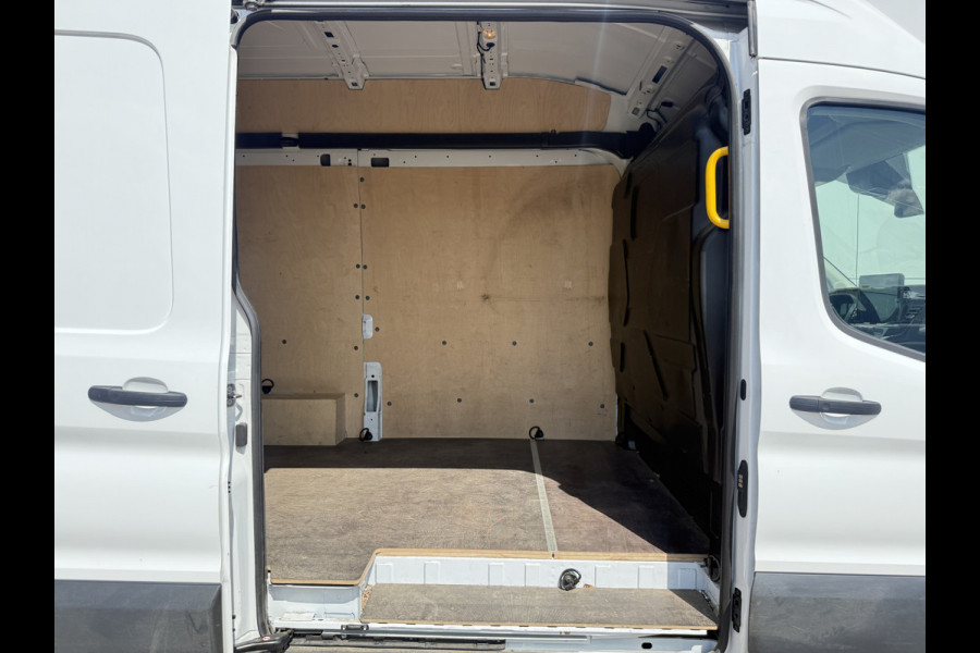 Ford E-Transit 68kWh 184PK L2H3 317km WLTP 97.3% (SOH) BEV Snelladen 360° Camera Climate Control Cruise Control Navigatie Carplay Parkeersensoren v+a