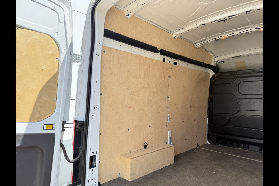 Ford E-Transit 68kWh 184PK L2H3 317km WLTP 97.3% (SOH) BEV Snelladen 360° Camera Climate Control Cruise Control Navigatie Carplay Parkeersensoren v+a