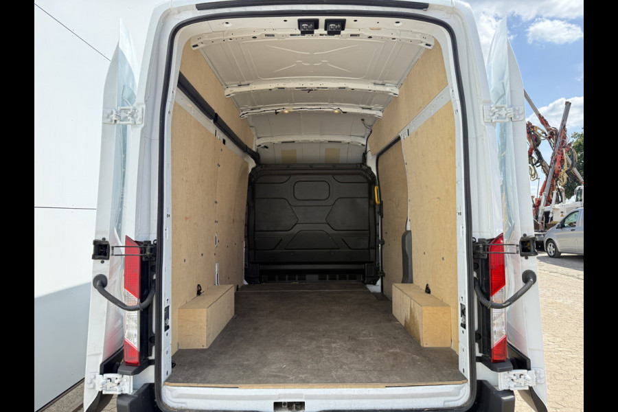 Ford E-Transit 68kWh 184PK L2H3 317km WLTP 97.3% (SOH) BEV Snelladen 360° Camera Climate Control Cruise Control Navigatie Carplay Parkeersensoren v+a