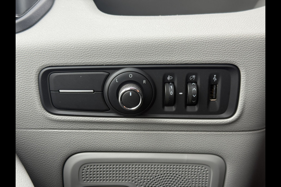 Maxus eDeliver 9 72kWh 204PK Elektrisch 72kWh 280km WLTP L3H2 ACC Stoelverwarming Snelladen LED Carplay Parkeersensoren v+a Airco BPM Vrij