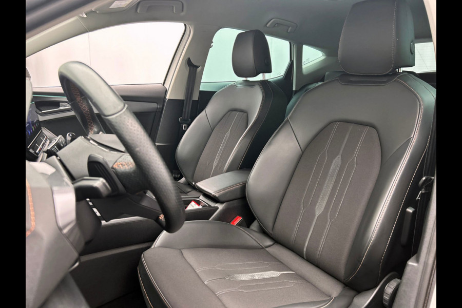 CUPRA Formentor 1.4 e-Hybrid Business | Dealeronderhouden | Adaptieve Cruise/Control | Camera | Carplay Stoel/Stuur verwarming |