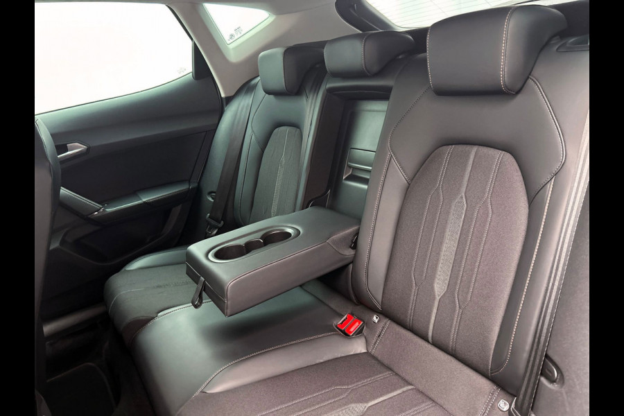 CUPRA Formentor 1.4 e-Hybrid Business | Dealeronderhouden | Adaptieve Cruise/Control | Camera | Carplay Stoel/Stuur verwarming |