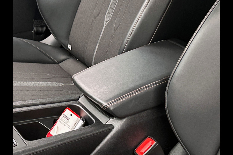 CUPRA Formentor 1.4 e-Hybrid Business | Dealeronderhouden | Adaptieve Cruise/Control | Camera | Carplay Stoel/Stuur verwarming |