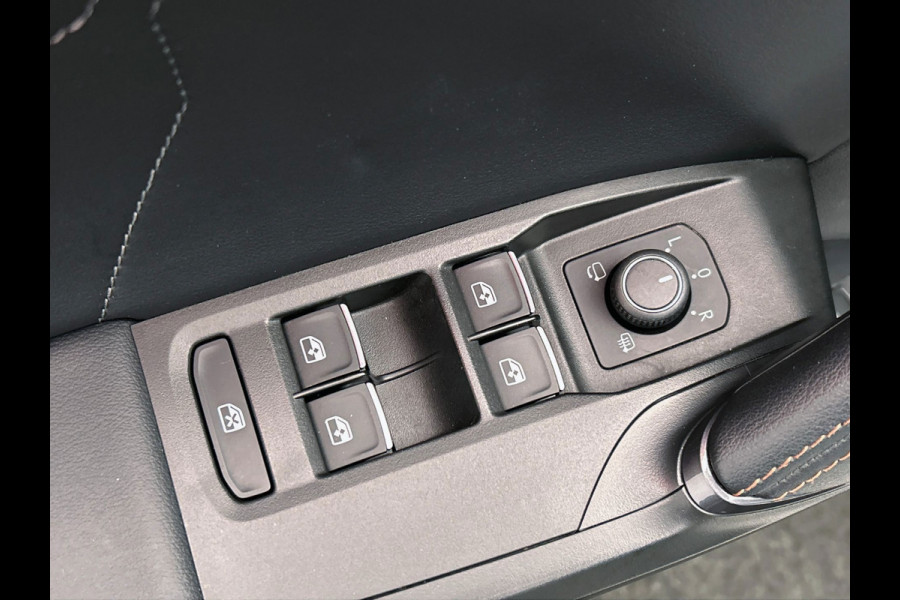 CUPRA Formentor 1.4 e-Hybrid Business | Dealeronderhouden | Adaptieve Cruise/Control | Camera | Carplay Stoel/Stuur verwarming |