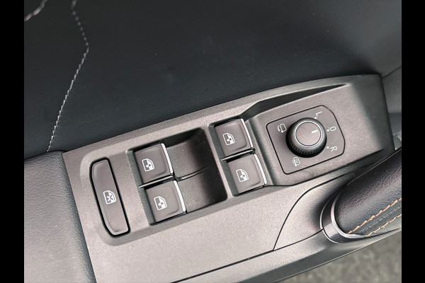 CUPRA Formentor 1.4 e-Hybrid Business | Dealeronderhouden | Adaptieve Cruise/Control | Camera | Carplay Stoel/Stuur verwarming |