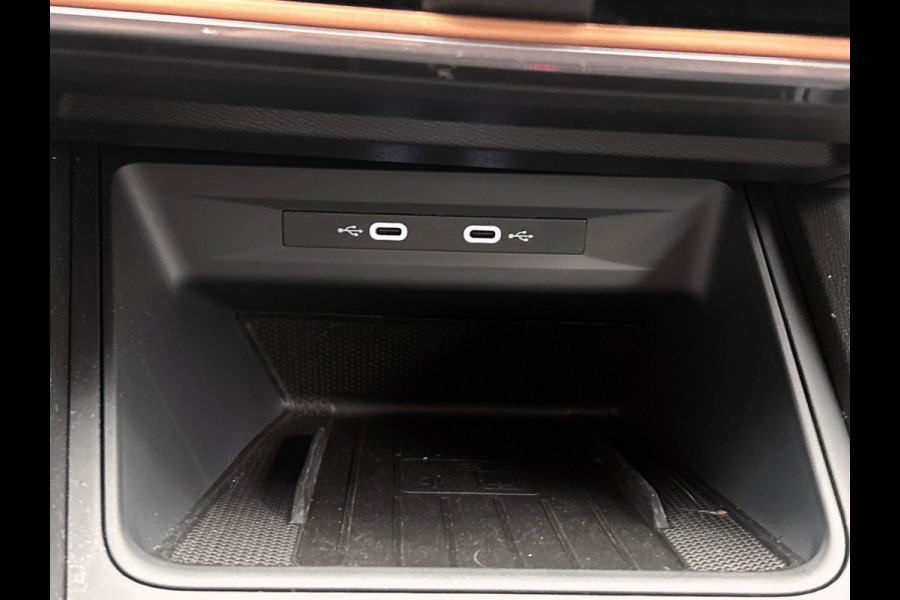 CUPRA Formentor 1.4 e-Hybrid Business | Dealeronderhouden | Adaptieve Cruise/Control | Camera | Carplay Stoel/Stuur verwarming |