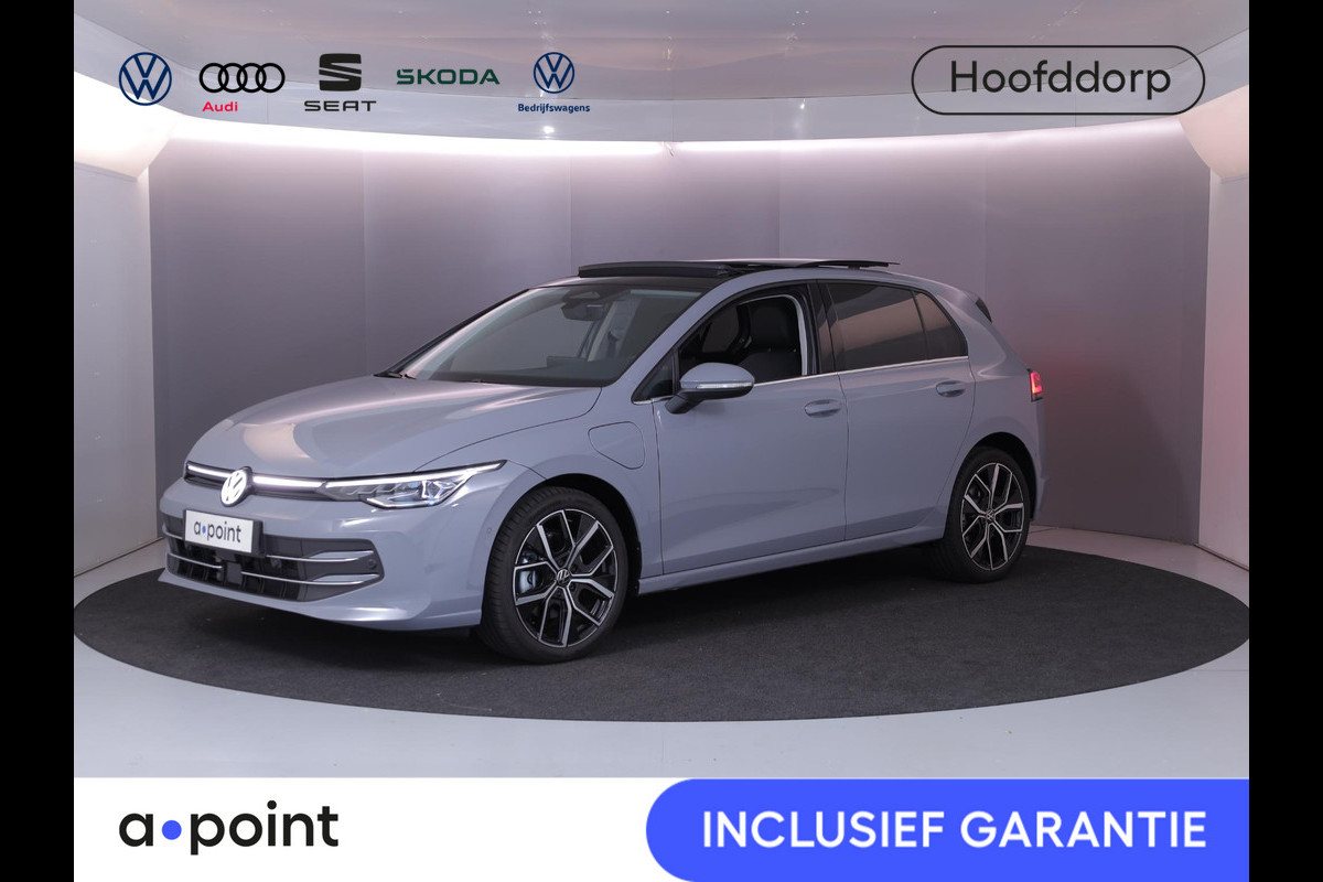 Volkswagen Golf 1.5 eHybrid Style Edition Navi| Pano.dak| el. trekhaak | Camera