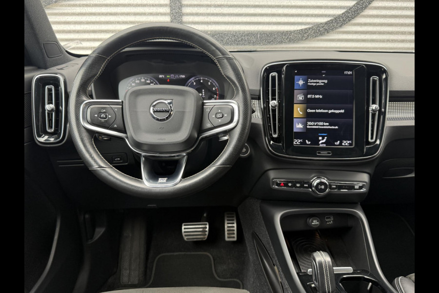 Volvo XC40 2.0 T5 AWD R-Design Intro Edition 1e Eigenaar|Pano|H&K|Camera|Trekhaak|Adap Cruise|Stuur+Stoel verw V+A|Carplay|Elek Achterklep|PDC V+A|N.A.P|APK tot 04-2027