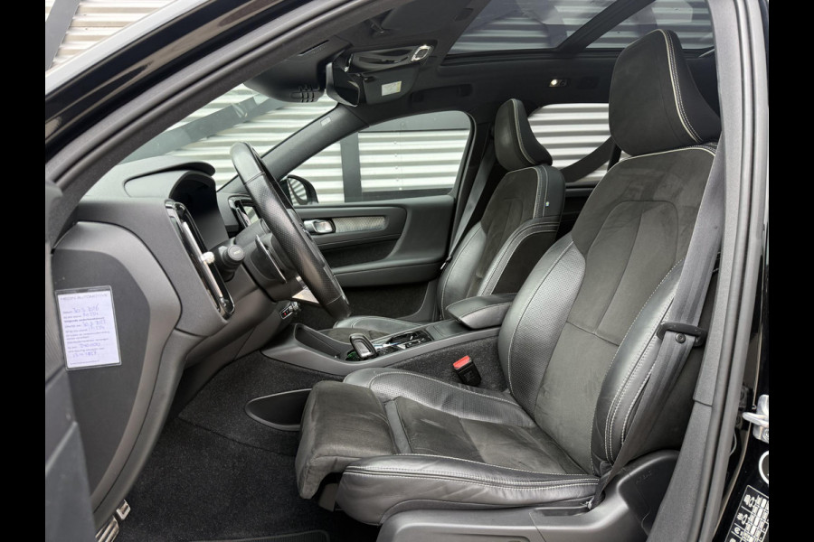 Volvo XC40 2.0 T5 AWD R-Design Intro Edition 1e Eigenaar|Pano|H&K|Camera|Trekhaak|Adap Cruise|Stuur+Stoel verw V+A|Carplay|Elek Achterklep|PDC V+A|N.A.P|APK tot 04-2027