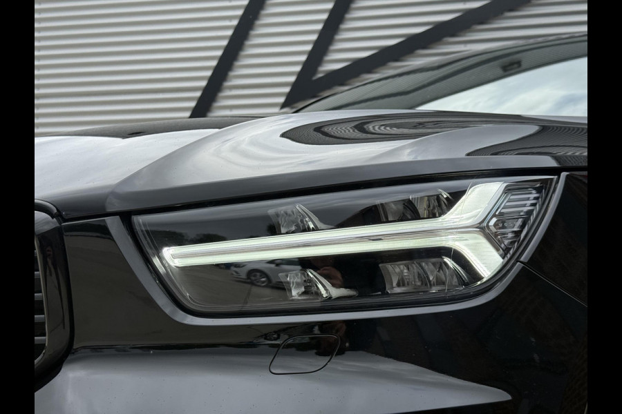 Volvo XC40 2.0 T5 AWD R-Design Intro Edition 1e Eigenaar|Pano|H&K|Camera|Trekhaak|Adap Cruise|Stuur+Stoel verw V+A|Carplay|Elek Achterklep|PDC V+A|N.A.P|APK tot 04-2027
