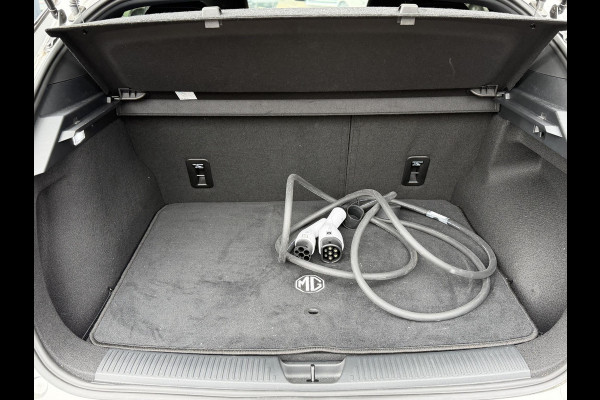 MG Mg4 electric Luxury 64 kWh MG GARANTIE T/M 07-2031| ELEK. STOEL| STOEL + STUURVERWARMING | KEYLESS|  DODE HOEK| VOL OPTIES