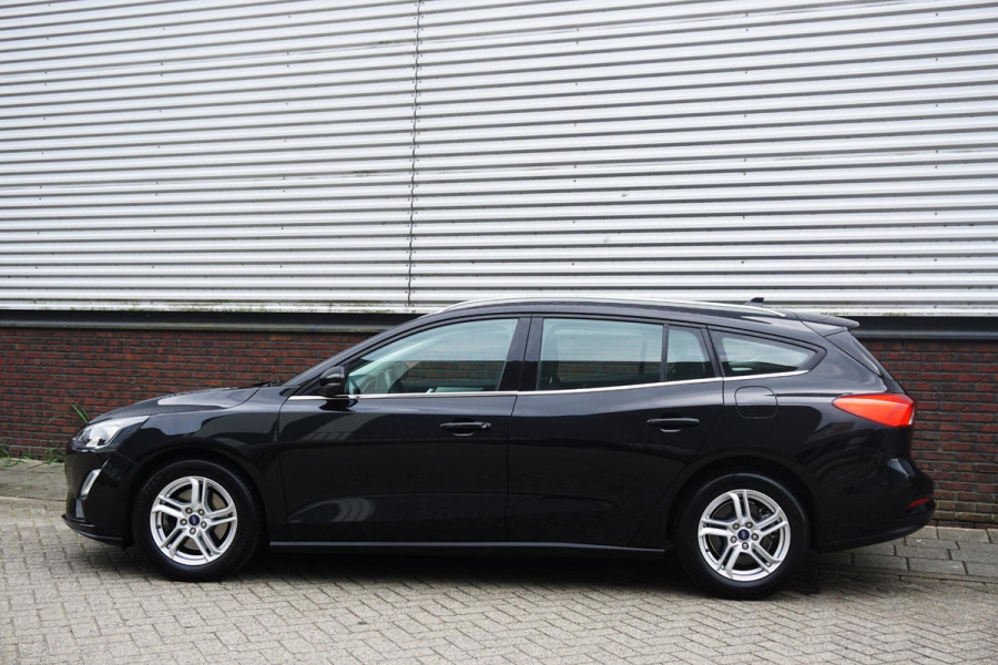 Ford FOCUS Wagon 1.0 EcoB.125PK Hybrid Business/Camera/1e Eigenaar/ Metallic Black.
