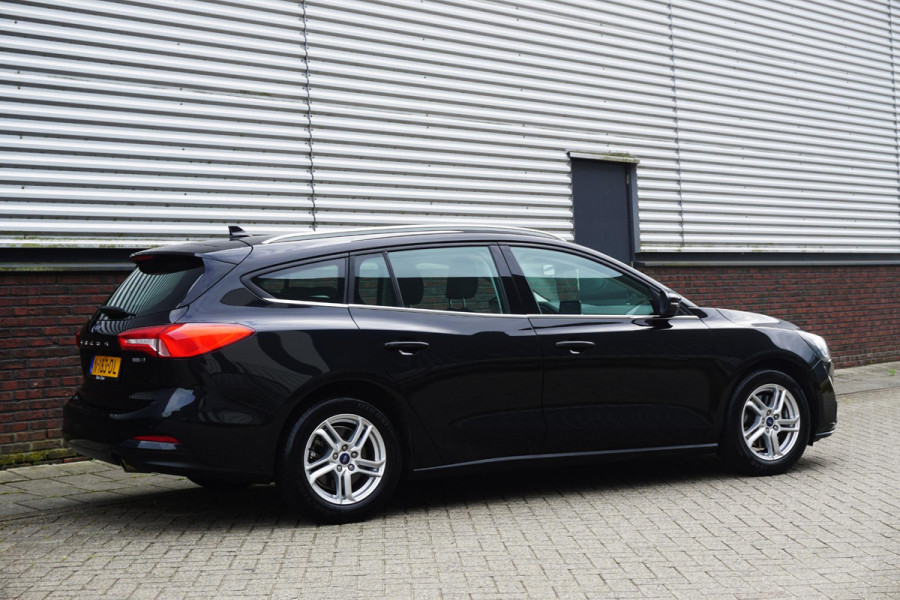 Ford FOCUS Wagon 1.0 EcoB.125PK Hybrid Business/Camera/1e Eigenaar/ Metallic Black.