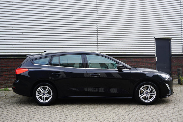Ford FOCUS Wagon 1.0 EcoB.125PK Hybrid Business/Camera/1e Eigenaar/ Metallic Black.