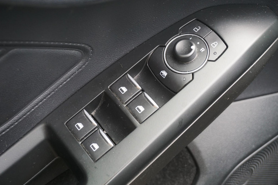 Ford FOCUS Wagon 1.0 EcoB.125PK Hybrid Business/Camera/1e Eigenaar/ Metallic Black.