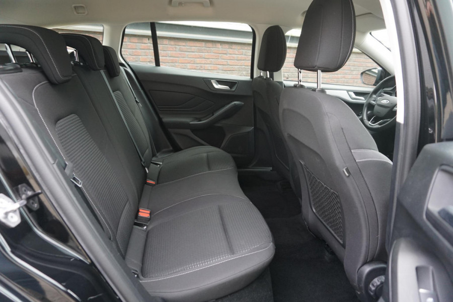 Ford FOCUS Wagon 1.0 EcoB.125PK Hybrid Business/Camera/1e Eigenaar/ Metallic Black.
