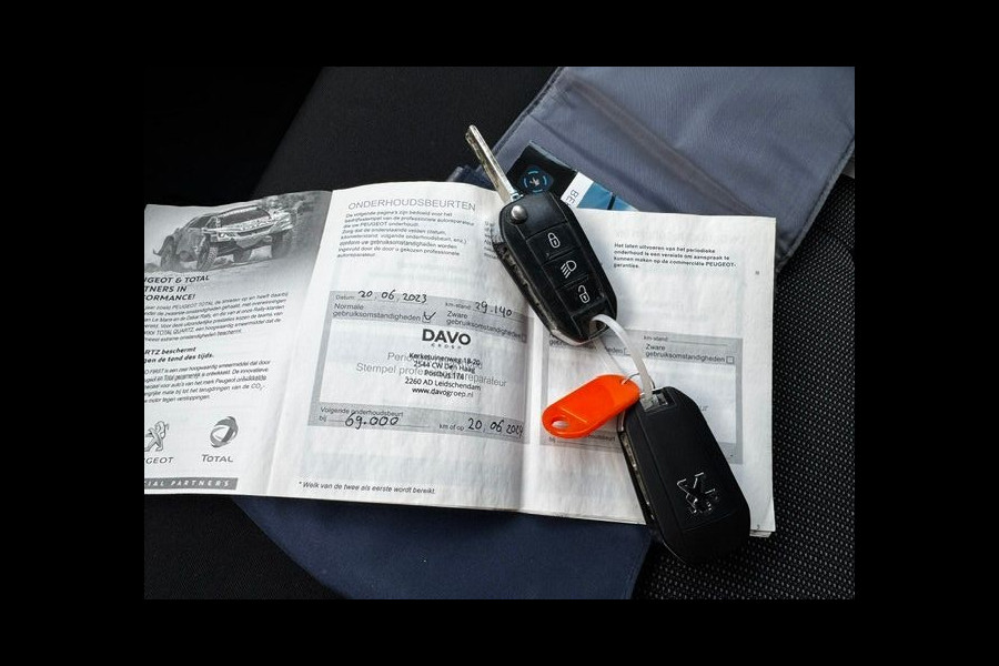 Peugeot Expert 2.0 BlueHDI 180pk Long Dubbel Cabine 6persoons Automaat 117.000km Airco.Navigatie,Camera