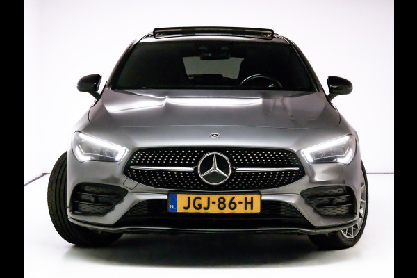 Mercedes-Benz CLA-Klasse Shooting Brake 250 e AMG Line Night Pack 218 PK | Panoramadak | 19 inch | Stoelverwarming | Navigatie | Sfeerverlichting Camera, Car-play, Afn. trekhaak, Multibeam led