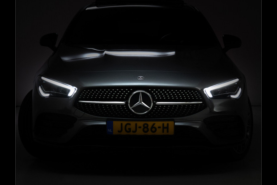 Mercedes-Benz CLA-Klasse Shooting Brake 250 e AMG Line Night Pack 218 PK | Panoramadak | 19 inch | Stoelverwarming | Navigatie | Sfeerverlichting Camera, Car-play, Afn. trekhaak, Multibeam led