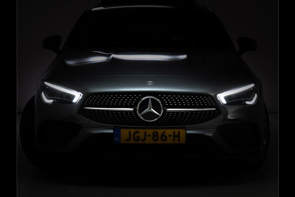 Mercedes-Benz CLA-Klasse Shooting Brake 250 e AMG Line Night Pack 218 PK | Panoramadak | 19 inch | Stoelverwarming | Navigatie | Sfeerverlichting Camera, Car-play, Afn. trekhaak, Multibeam led