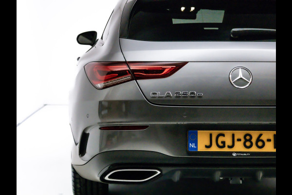 Mercedes-Benz CLA-Klasse Shooting Brake 250 e AMG Line Night Pack 218 PK | Panoramadak | 19 inch | Stoelverwarming | Navigatie | Sfeerverlichting Camera, Car-play, Afn. trekhaak, Multibeam led