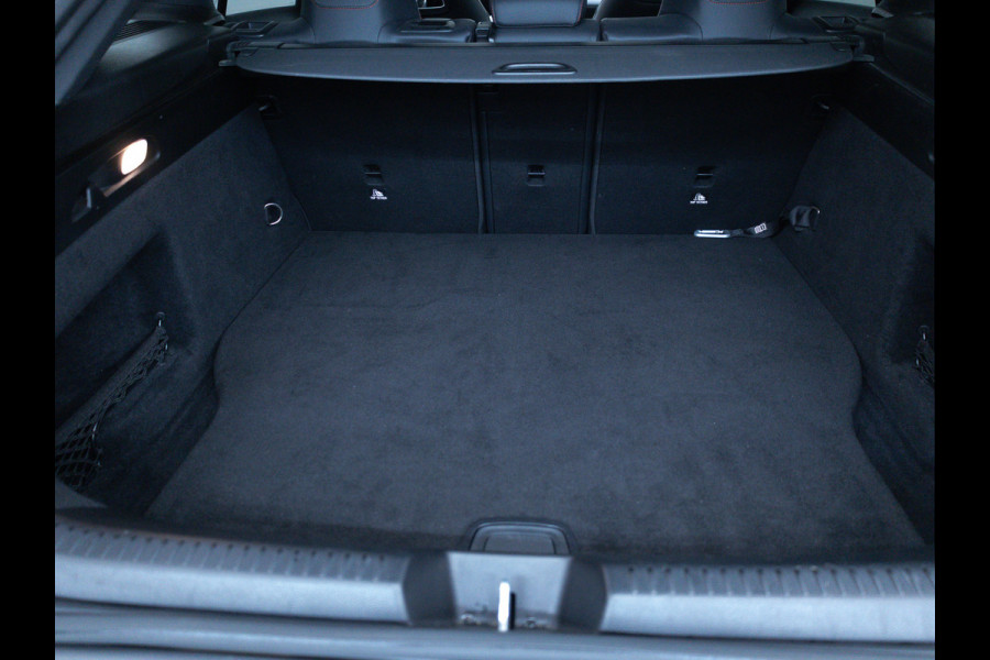 Mercedes-Benz CLA-Klasse Shooting Brake 250 e AMG Line Night Pack 218 PK | Panoramadak | 19 inch | Stoelverwarming | Navigatie | Sfeerverlichting Camera, Car-play, Afn. trekhaak, Multibeam led