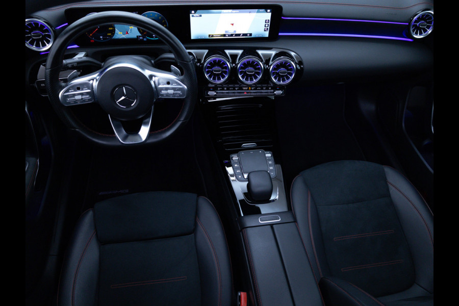 Mercedes-Benz CLA-Klasse Shooting Brake 250 e AMG Line Night Pack 218 PK | Panoramadak | 19 inch | Stoelverwarming | Navigatie | Sfeerverlichting Camera, Car-play, Afn. trekhaak, Multibeam led