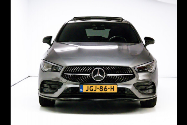 Mercedes-Benz CLA-Klasse Shooting Brake 250 e AMG Line Night Pack 218 PK | Panoramadak | 19 inch | Stoelverwarming | Navigatie | Sfeerverlichting Camera, Car-play, Afn. trekhaak, Multibeam led