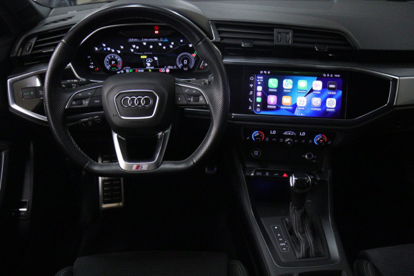 Audi Q3 45 TFSI e 3X S-Line /PANO/CARPLAY/KEYLES/STOELV/BOMVOL