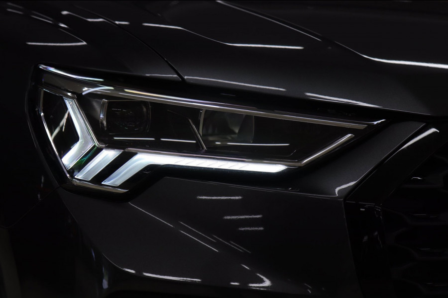 Audi Q3 45 TFSI e 3X S-Line /PANO/CARPLAY/KEYLES/STOELV/BOMVOL
