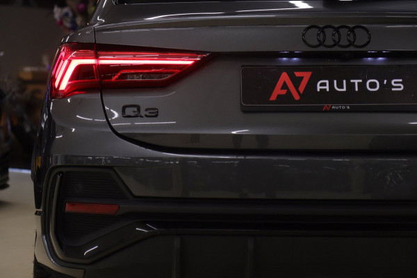 Audi Q3 45 TFSI e 3X S-Line /PANO/CARPLAY/KEYLES/STOELV/BOMVOL