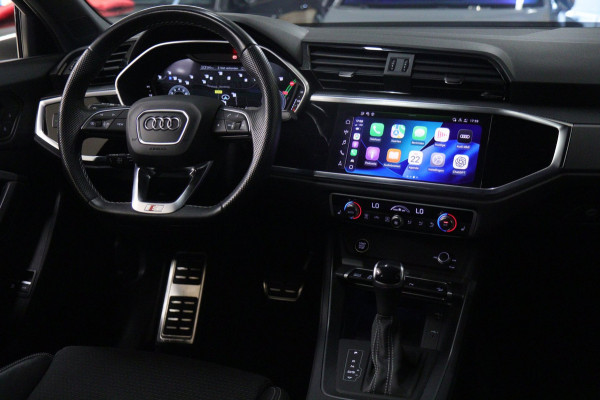 Audi Q3 45 TFSI e 3X S-Line /PANO/CARPLAY/KEYLES/STOELV/BOMVOL