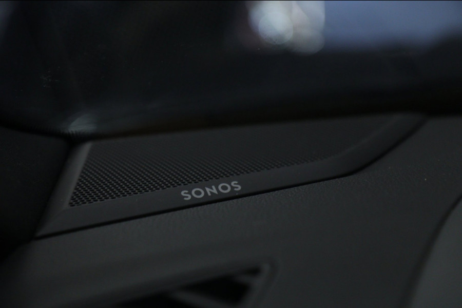 Audi Q3 45 TFSI e 3X S-Line /PANO/CARPLAY/KEYLES/STOELV/BOMVOL