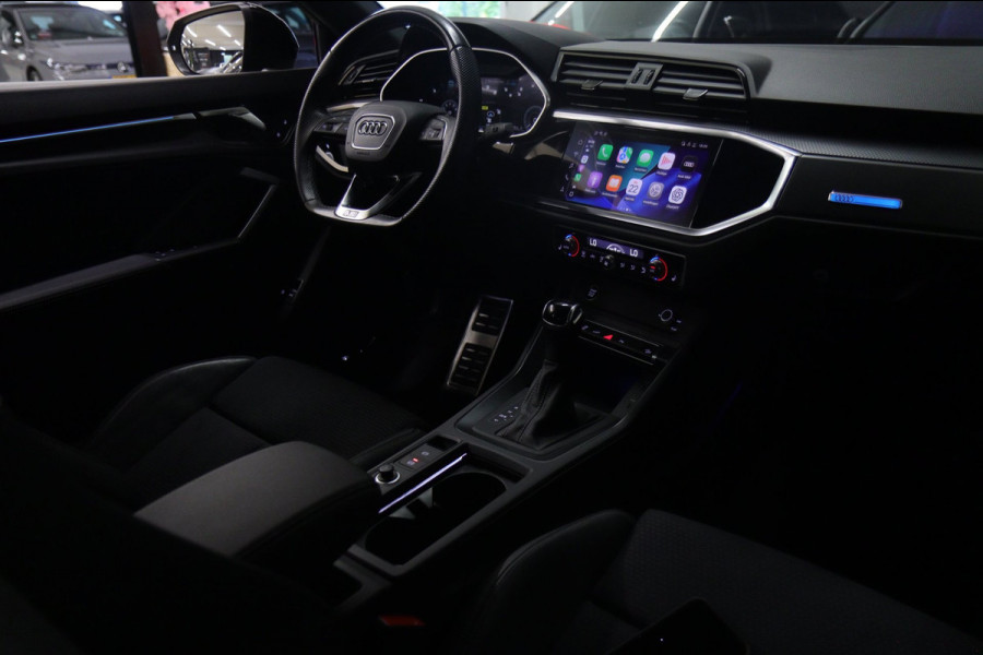 Audi Q3 45 TFSI e 3X S-Line /PANO/CARPLAY/KEYLES/STOELV/BOMVOL