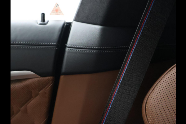 BMW 8 Serie Gran Coupé M8 COMPETITION 626 PK IRISH GREEN + BOWERS & WILKINS | KERAMISCHE REMMEN