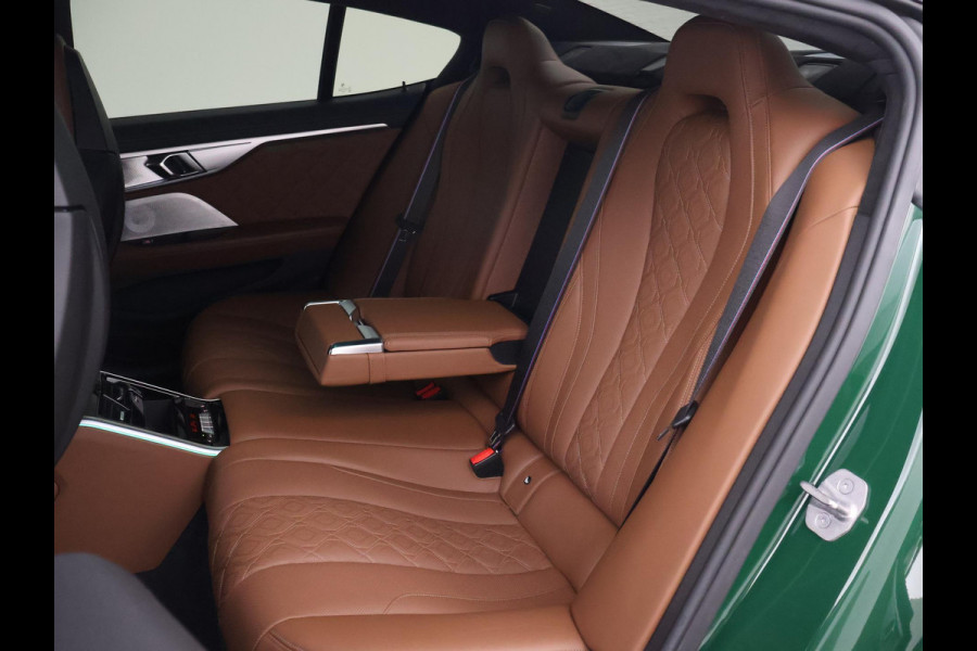 BMW M8 COMPETITION 626 PK IRISH GREEN + BOWERS & WILKINS | KERAMISCHE REMMEN