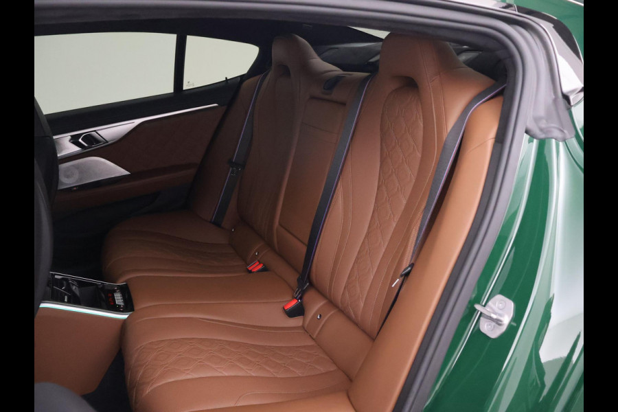 BMW M8 COMPETITION 626 PK IRISH GREEN + BOWERS & WILKINS | KERAMISCHE REMMEN