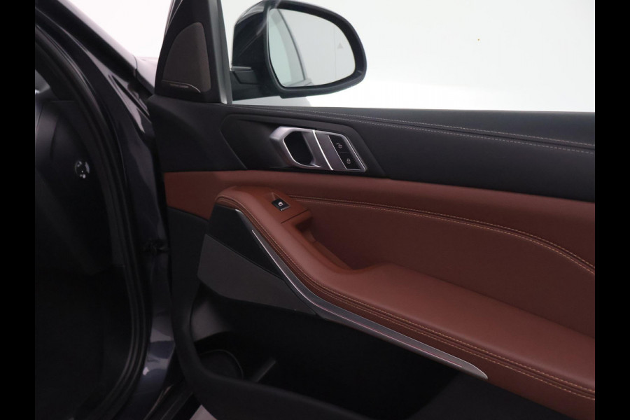 BMW X5 xDrive45e 394 PK H.E. M-SPORT + LUCHTVERING | ADAPTIVE CRUISE | PANORAMA | 360 CAMERA | 22 INCH