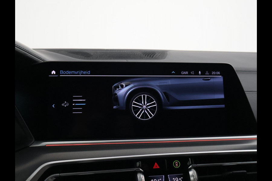 BMW X5 xDrive45e 394 PK H.E. M-SPORT + LUCHTVERING | ADAPTIVE CRUISE | PANORAMA | 360 CAMERA | 22 INCH