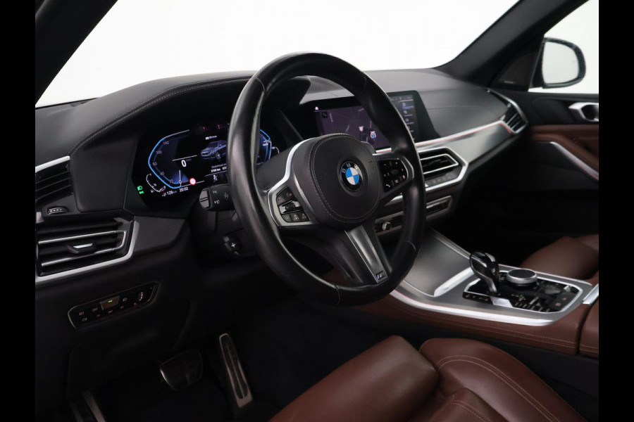 BMW X5 xDrive45e 394 PK H.E. M-SPORT + LUCHTVERING | ADAPTIVE CRUISE | PANORAMA | 360 CAMERA | 22 INCH