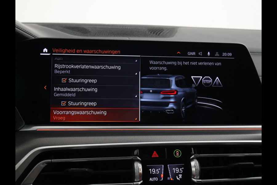BMW X5 xDrive45e 394 PK H.E. M-SPORT + LUCHTVERING | ADAPTIVE CRUISE | PANORAMA | 360 CAMERA | 22 INCH