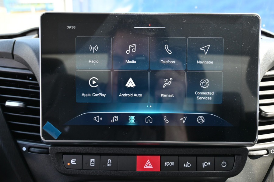 Iveco Daily 35S18 3.0 180 pk Hi-Matic Open laadbak ACC, Geveerde stoel, Apple Carplay/Android Auto