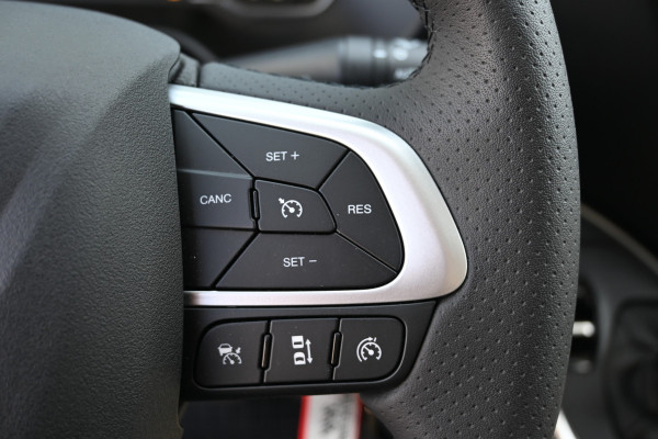 Iveco Daily 35S18 3.0 180 pk Hi-Matic Open laadbak ACC, Geveerde stoel, Apple Carplay/Android Auto