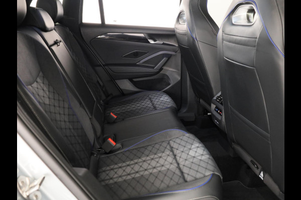 Volkswagen Tiguan 1.5 eHybrid R-Line Edition 204 pk Automaat (DSG) | Verlengde garantie | Navigatie | Trekhaak (wegklapbaar) | Parkeersensoren (Park assist) | Rondomzicht camera | Black Style pakket | R-Line |