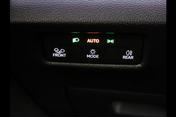 Volkswagen Tiguan 1.5 eHybrid R-Line Edition 204 pk Automaat (DSG) | Verlengde garantie | Navigatie | Trekhaak (wegklapbaar) | Parkeersensoren (Park assist) | Rondomzicht camera | Black Style pakket | R-Line |