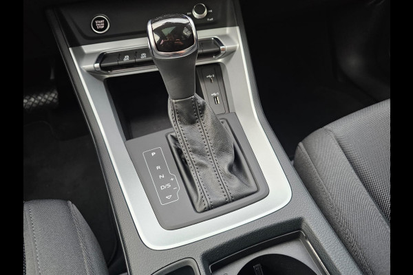 Audi Q3 35 TFSI S edition | Automaat | Navi | Pano | Virtual cockpit | Camera | Keyless |